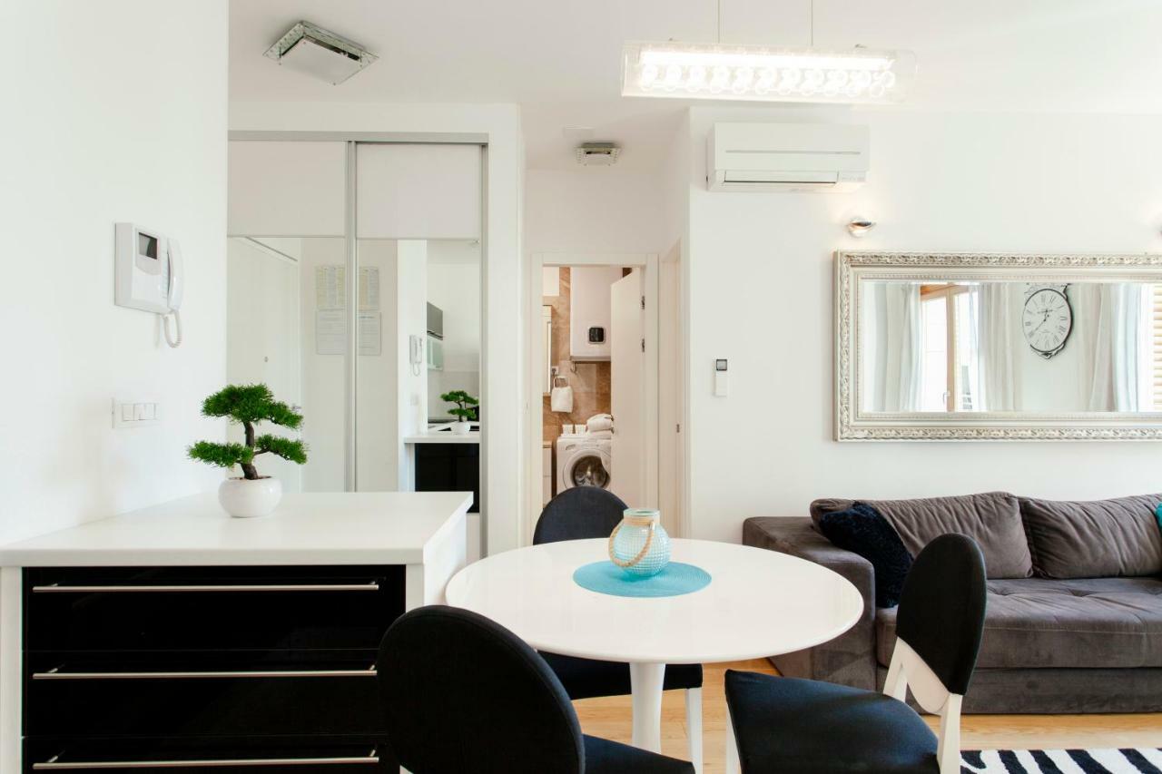 New Luxury Apartment Nives On Seaside スプリト エクステリア 写真