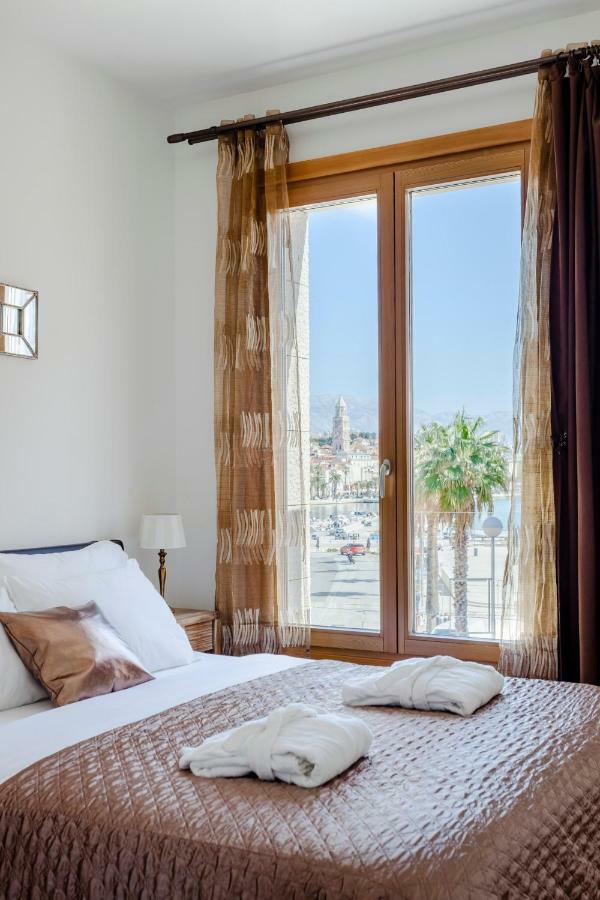 New Luxury Apartment Nives On Seaside スプリト エクステリア 写真