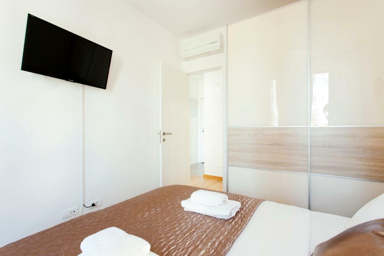 New Luxury Apartment Nives On Seaside スプリト エクステリア 写真