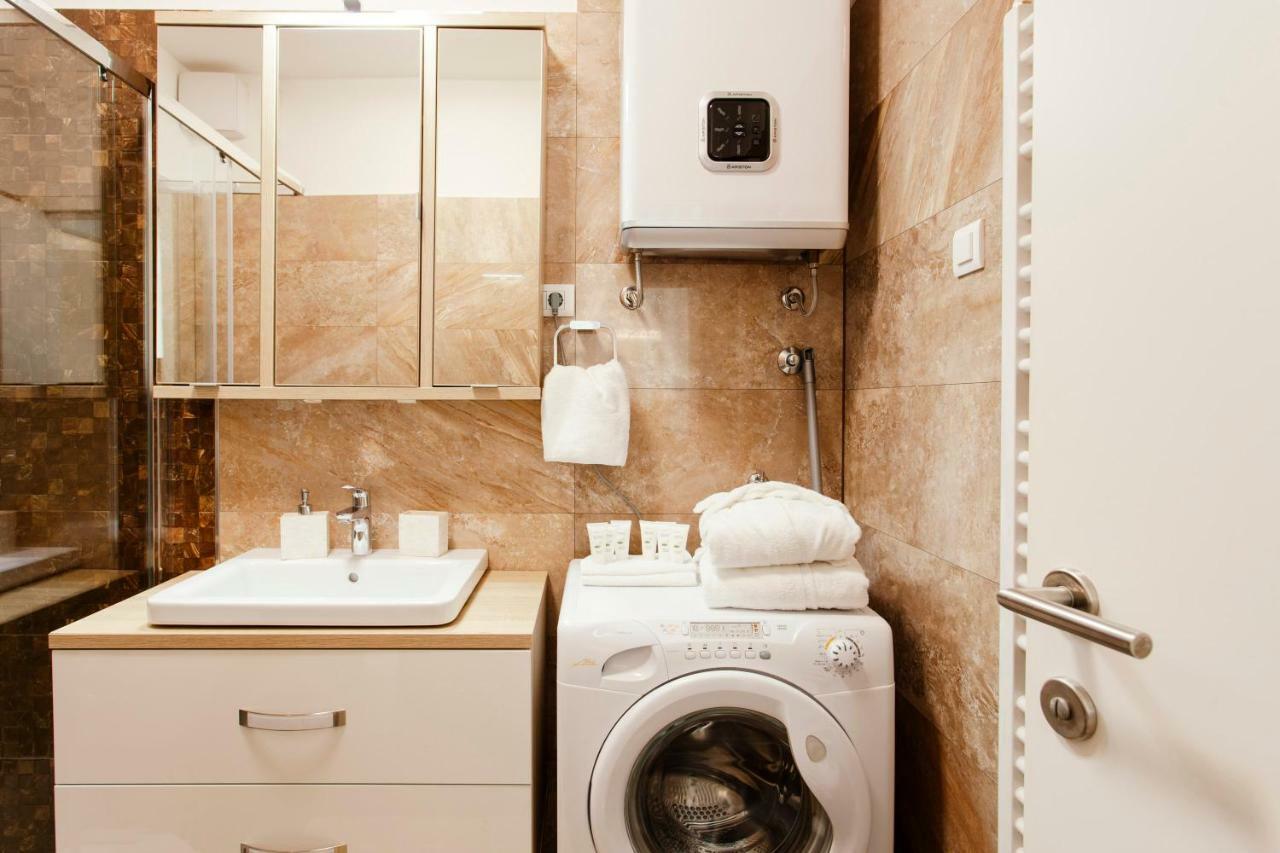 New Luxury Apartment Nives On Seaside スプリト エクステリア 写真